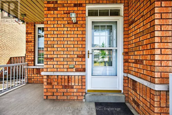Brampton (madoc), ON L6V4T4,18 FISHING CRESCENT
