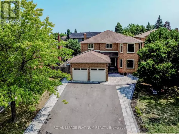 4 BURWASH COURT, Brampton (heart Lake West), ON L6Z4M3