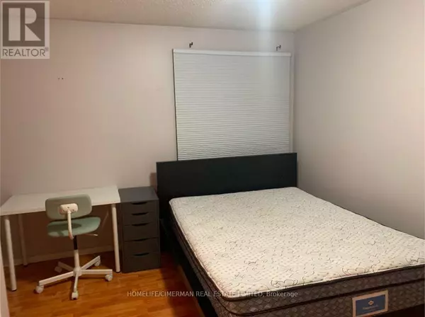 Toronto (york University Heights), ON M3J3T7,365 Murray Ross Pkwy #26