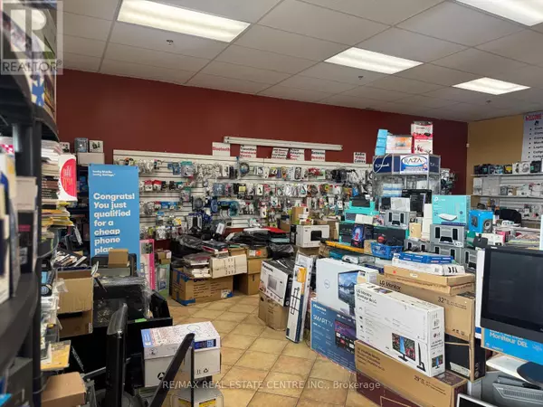 Mississauga (churchill Meadows), ON L5M7L9,5602 TENTH LINE W