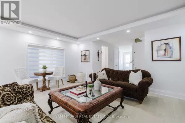 Mississauga (port Credit), ON L5H2R9,11A MAPLE AVENUE N