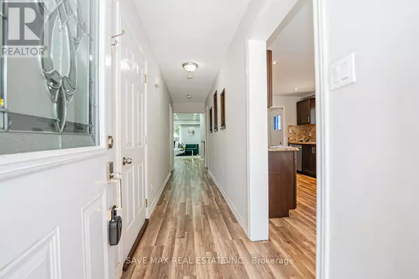 Brampton (brampton South), ON L6Y2J8,8 JOANNE COURT