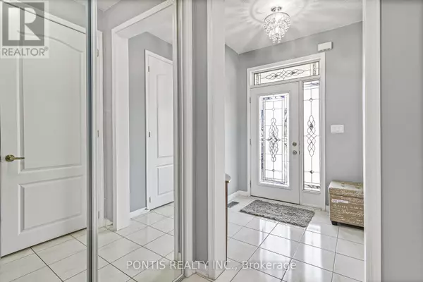 Brampton (fletcher's West), ON L6Y5W3,25 FRANCIS LUNDY STREET