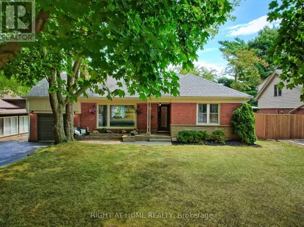 Burlington (lasalle), ON L7T2T2,388 LARK AVENUE