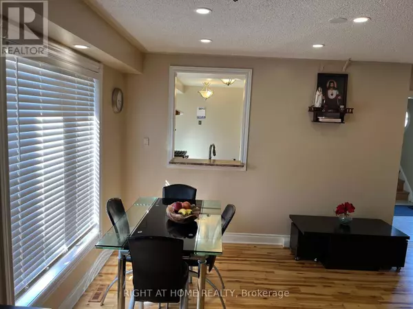 Brampton (fletcher's West), ON L6Y4T5,34 DRINKWATER ROAD N