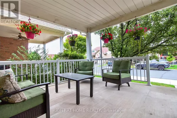 Milton (tm Timberlea), ON L9T5X3,282 CENTENNIAL FOREST DRIVE