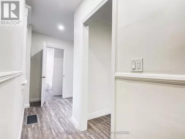 Toronto (keelesdale-eglinton West), ON M6M3V8,1623 Keele ST #B (UPPER)