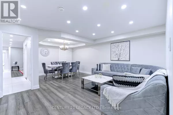 Brampton (sandringham-wellington), ON L6R2T1,21 SERENITY LANE