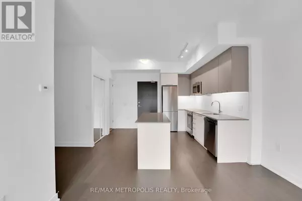 Toronto (stonegate-queensway), ON M8Y0C3,25 Neighbourhood LN #602