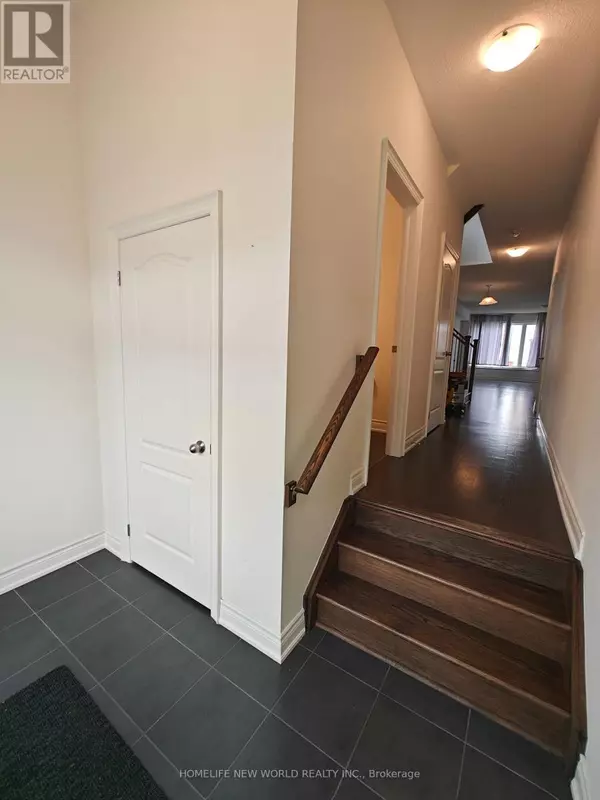 Brampton (bram West), ON L6Y6C5,14 TEMPLE MANOR ROAD