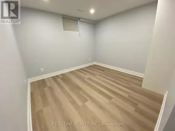 Mississauga (erindale), ON L5C1P4,BASEMENT ROOM - 1186 SHADELAND DRIVE