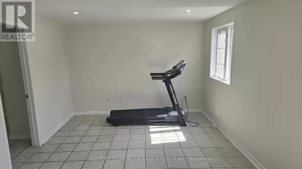 Brampton (bram East), ON L6P1P1,38 GORERIDGE CRESCENT