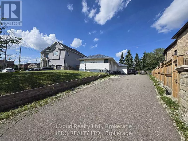 Brampton (snelgrove), ON L6Z3M4,2 INDER HEIGHTS DRIVE