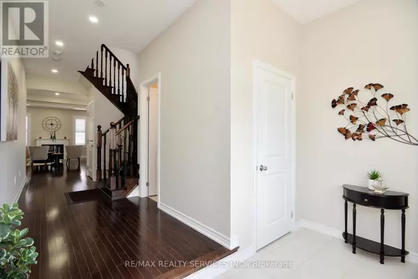 Brampton (northwest Brampton), ON L7A5A9,24 BACHELOR STREET