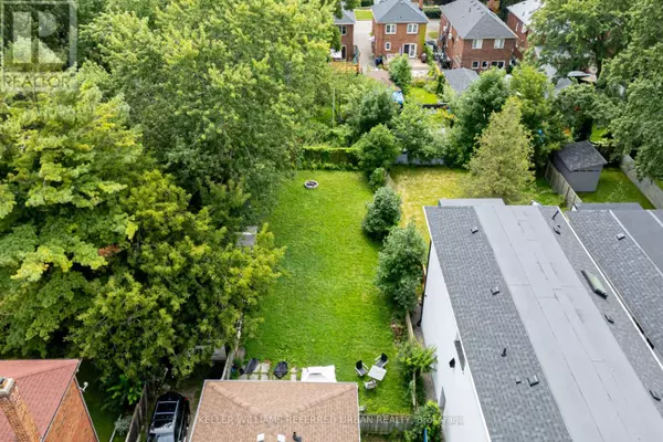 Toronto (long Branch), ON M8W1C8,2 SHAMROCK AVENUE