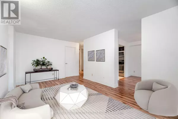 Mississauga (cooksville), ON L5B3Y9,115 Hillcrest AVE #811