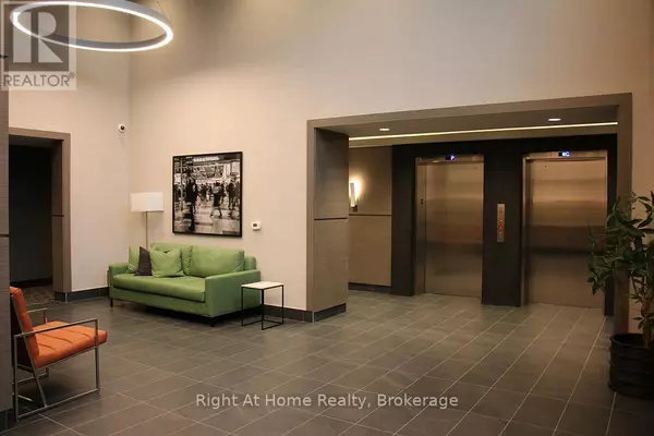 Oakville (go Glenorchy), ON L6M5N3,50 Kaitting TRL #419