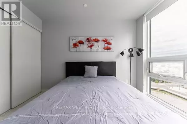 Mississauga (city Centre), ON L5B0G4,4011 Brickstone Mews #903