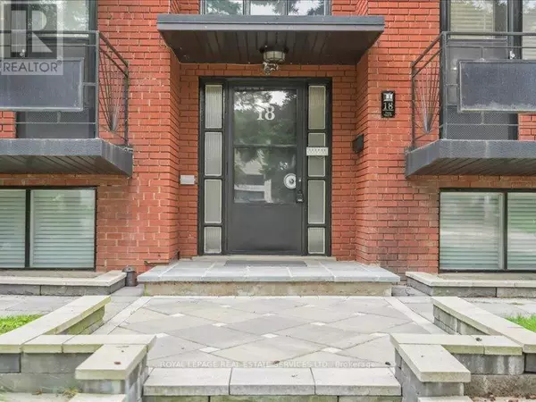 Toronto (long Branch), ON M8W3G9,18 THIRTY THIRD STREET