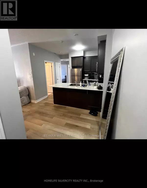 Oakville (ro River Oaks), ON L6H0L3,269 Georgian DR #305