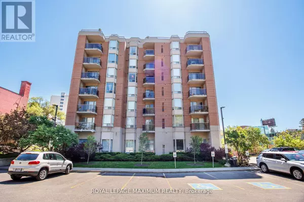 2088 Lawrence AVE West #807, Toronto (weston), ON M9N2Z9