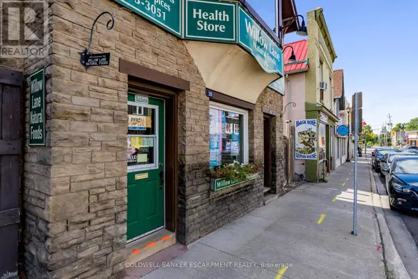 Halton Hills (ac Acton), ON L7J1G9,20 MILL STREET E