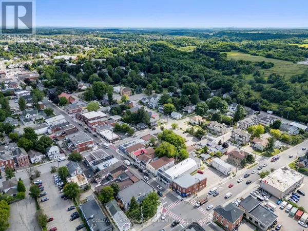 Halton Hills (ac Acton), ON L7J1G9,20 MILL STREET E