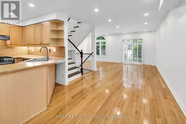 Oakville (jc Joshua Creek), ON L6H6J3,2250 Rockingham DR #43
