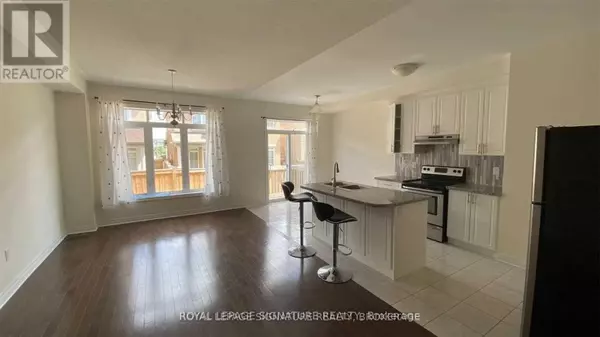 Oakville (go Glenorchy), ON L6M1L7,362 LEADWOOD GATE