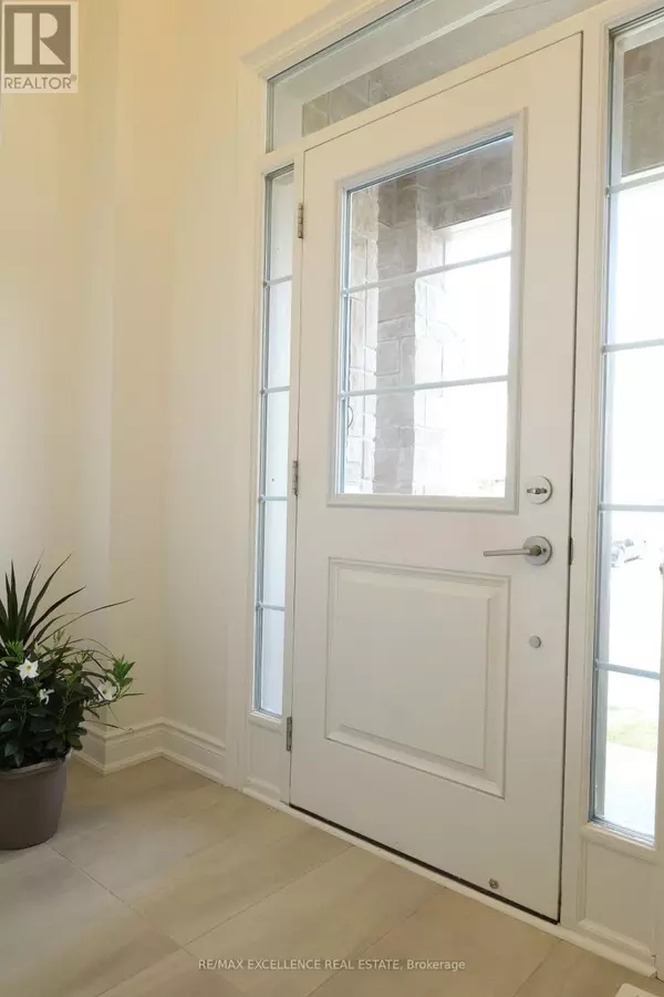 Brampton (bram West), ON L6Y6K9,102 BERMONDSEY WAY