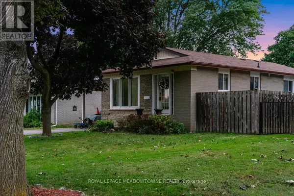 9 WELBECK DRIVE, Brampton (northwood Park), ON L6X2K9