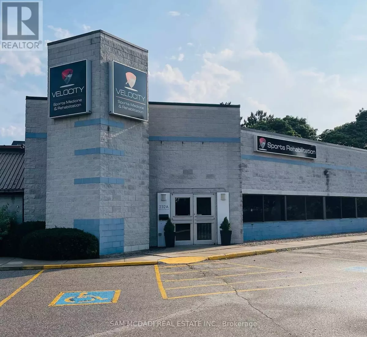 Oakville (qe Queen Elizabeth), ON L6J2X5,232 SOUTH SERVICE ROAD E