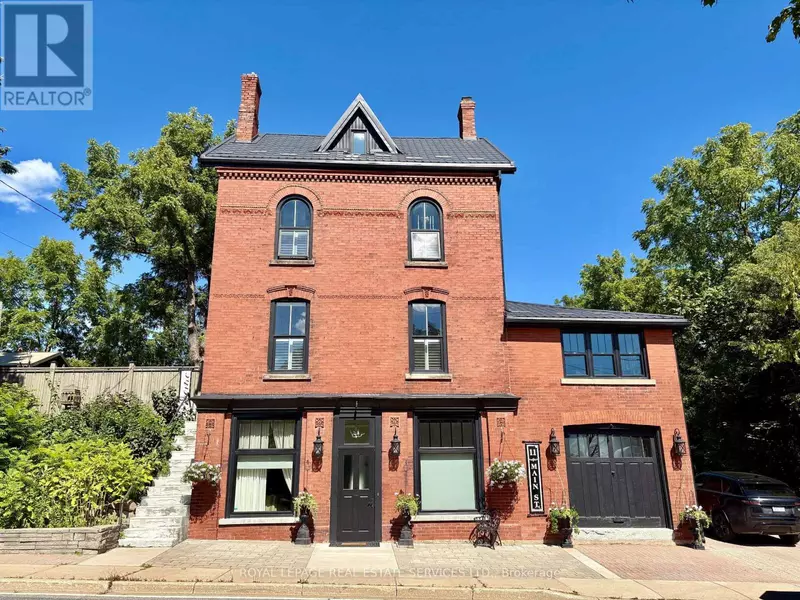 11 MAIN STREET S, Milton (campbellville), ON L0P1B0
