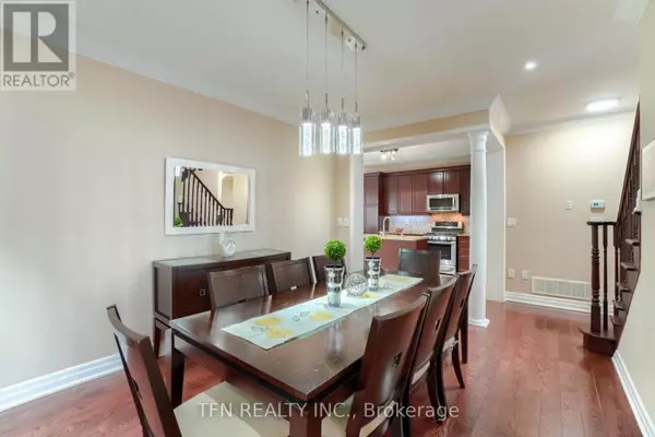 Milton (sc Scott), ON L9T7M5,327 PRINGLE AVENUE