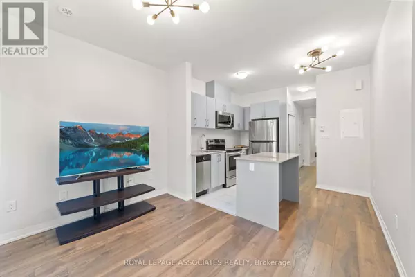 Mississauga (clarkson), ON L5J0B6,1165 Journeyman LN #213