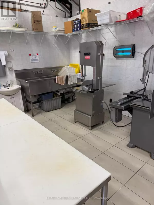 Mississauga (northeast), ON L4W3X1,1111 BRITANNIA ROAD E