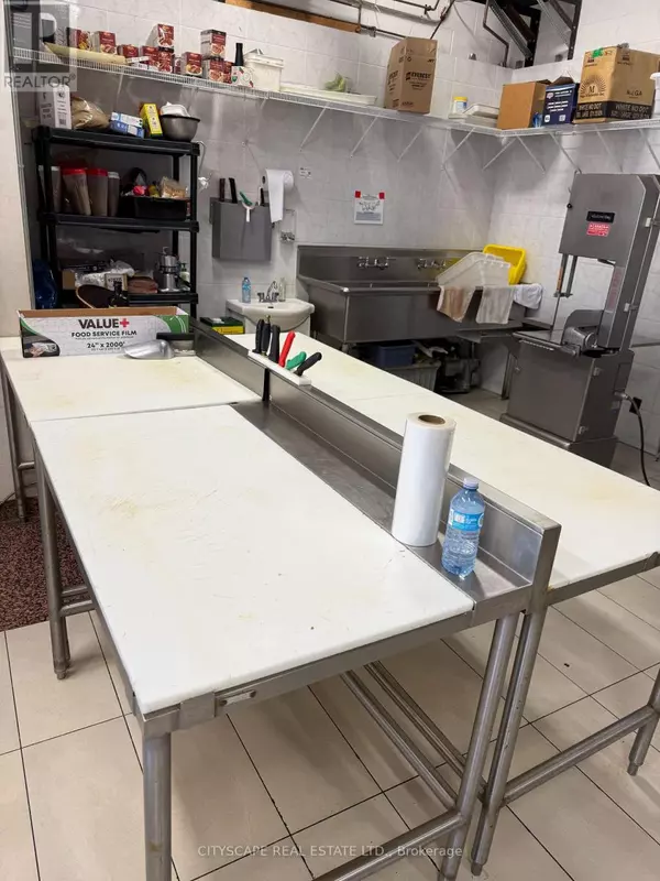 Mississauga (northeast), ON L4W3X1,1111 BRITANNIA ROAD E