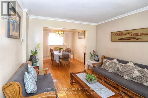 Mississauga (malton), ON L4T3M4,35 YORK STREET