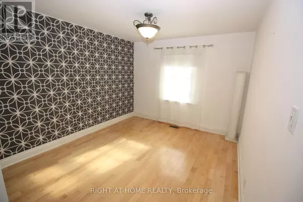 Toronto (alderwood), ON M8W2H2,479 RIMILTON AVENUE