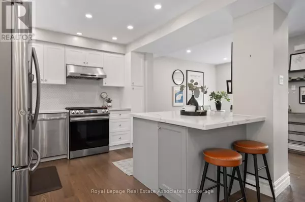 Mississauga (lisgar), ON L5N5H8,6682 SNOW GOOSE LANES LANE