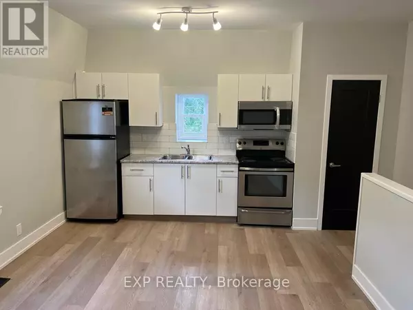 Brampton (downtown Brampton), ON L6X1C5,70 NELSON STREET W