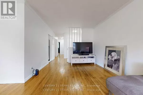 Mississauga (clarkson), ON L5J3S8,2335 BOSTOCK CRESCENT