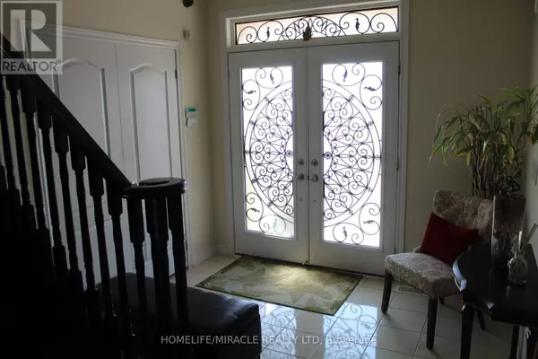 Brampton (bram East), ON L6P3V2,210 BELLCHASE TRAIL