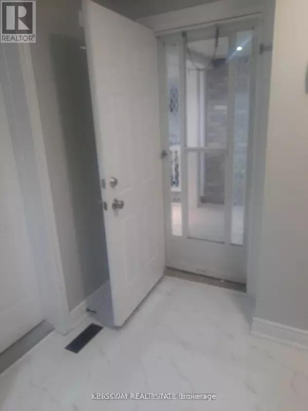 Brampton (heart Lake West), ON L6Z4L2,12 SILVERSTREAM ROAD