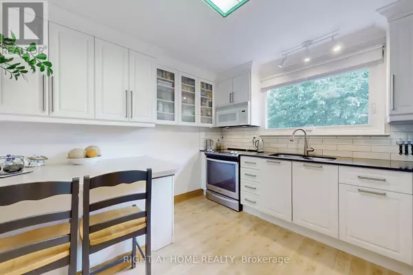 Mississauga (applewood), ON L4X1W7,1592 OTTERBY ROAD