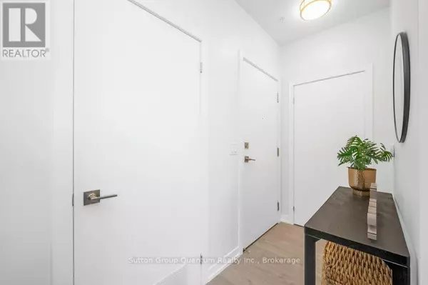 Burlington (freeman), ON L7R0E6,2093 Fairview ST #2010