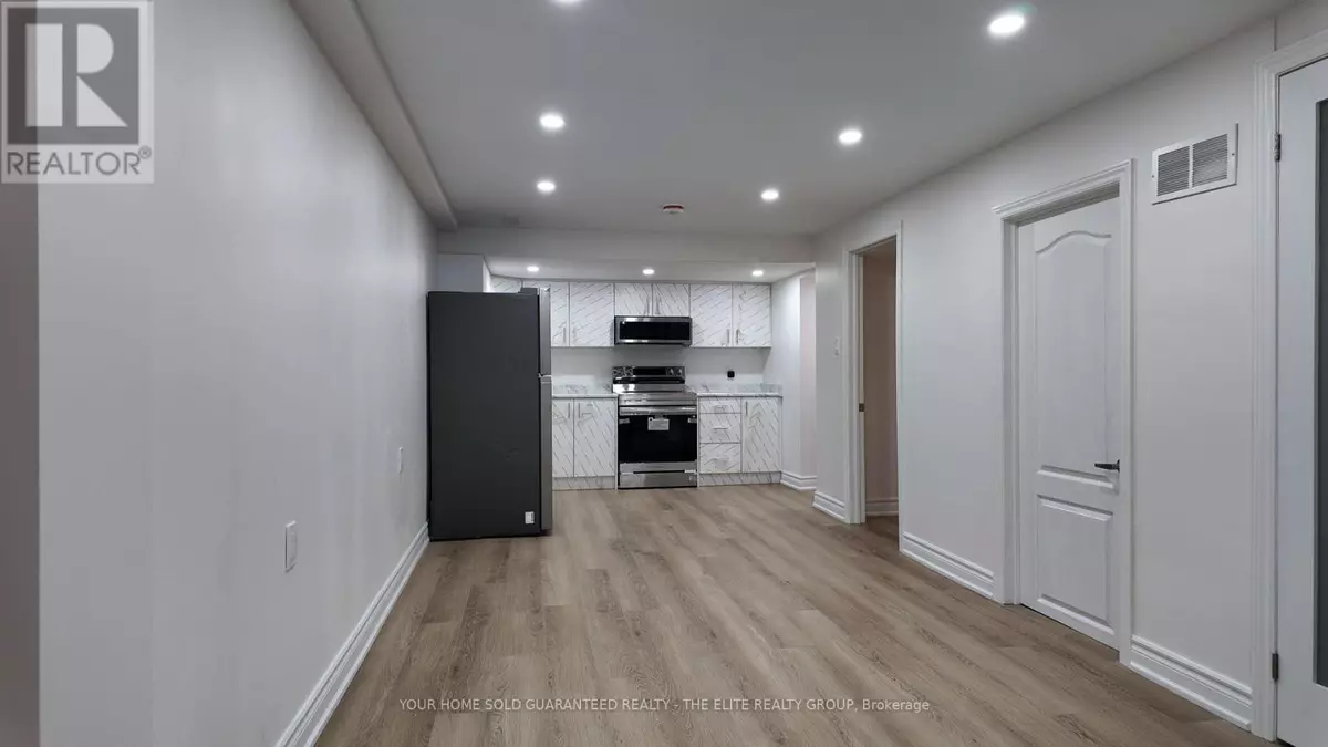 Brampton (heart Lake East), ON L6Z1P1,43 Royal Palm DR #Lower