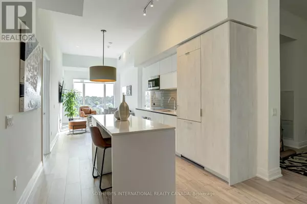 Mississauga (port Credit), ON L5G0C2,21 Park ST East #707