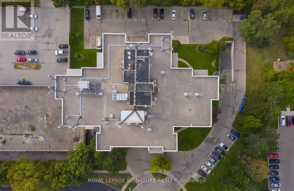 Burlington (lasalle), ON L7T3Z7,975 Warwick CT #1608