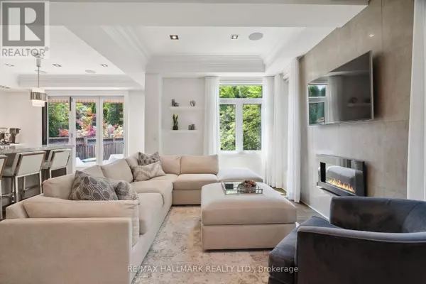 Oakville (jc Joshua Creek), ON L6H6L8,2092 PINEVALLEY CRESCENT
